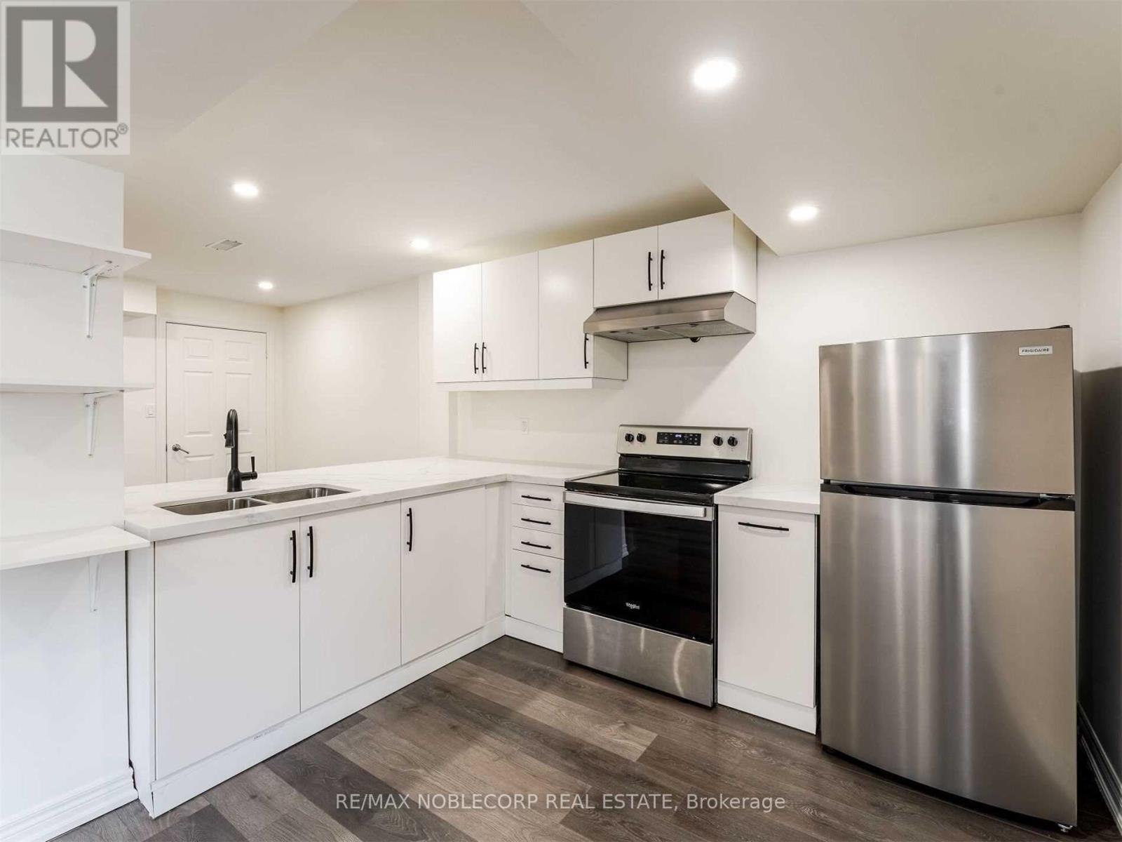 71 Pierre Berton Boulevard, Vaughan, Ontario  L4H 3N5 - Photo 15 - N12971522