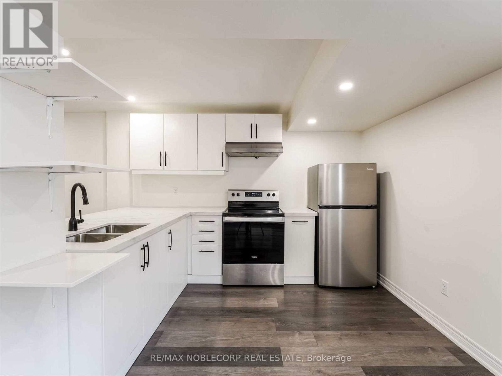 71 Pierre Berton Boulevard, Vaughan, Ontario  L4H 3N5 - Photo 16 - N12971522