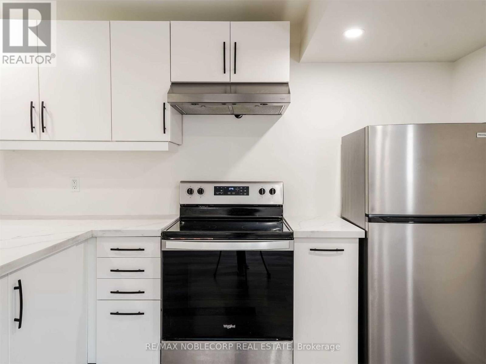 71 Pierre Berton Boulevard, Vaughan, Ontario  L4H 3N5 - Photo 17 - N12971522