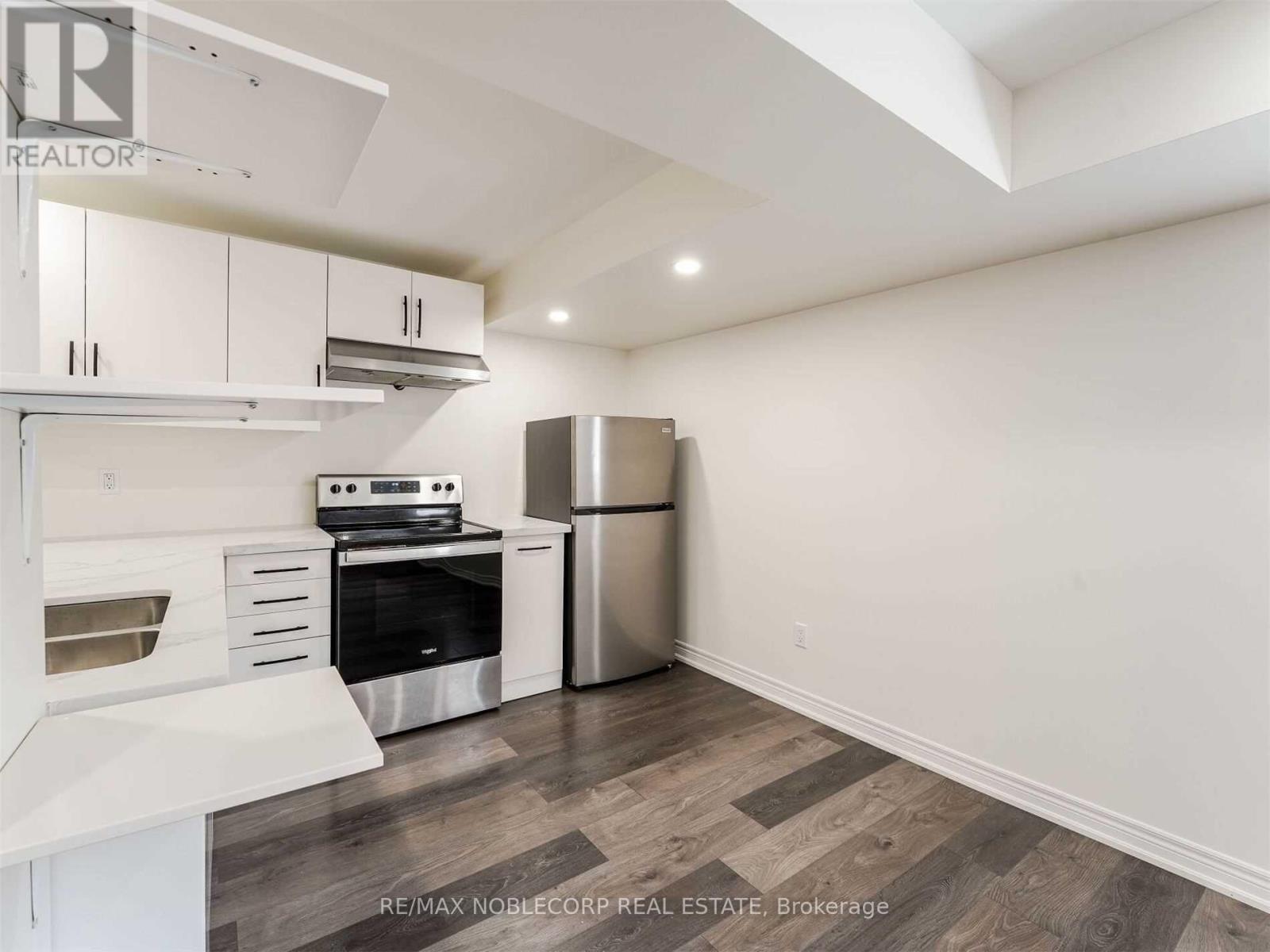 71 Pierre Berton Boulevard, Vaughan, Ontario  L4H 3N5 - Photo 18 - N12971522