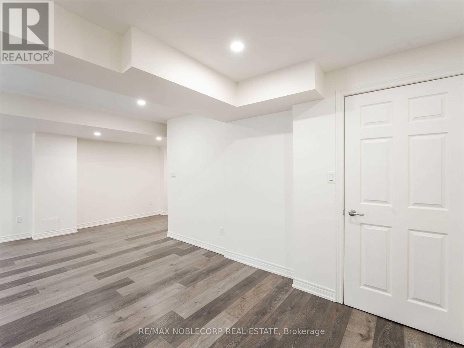 71 Pierre Berton Boulevard, Vaughan, Ontario  L4H 3N5 - Photo 23 - N12971522