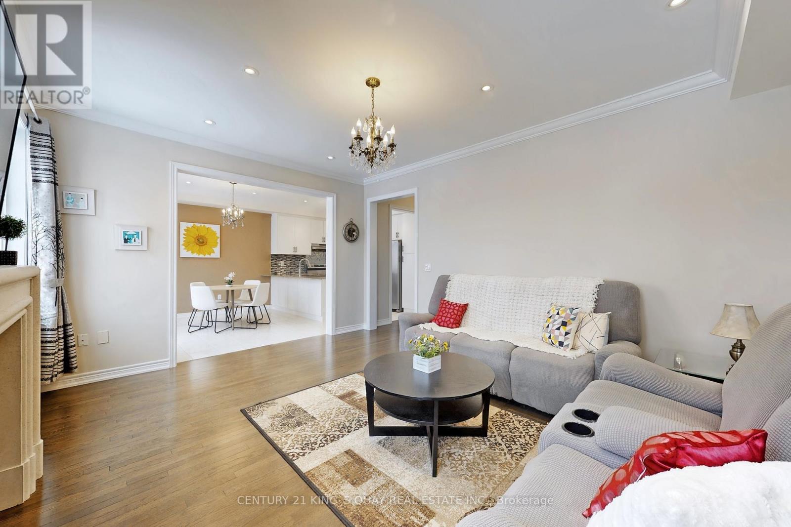 521 Mcgregor Farm Trail, Newmarket, Ontario L3X 0H7 - Photo 5 - N12971526