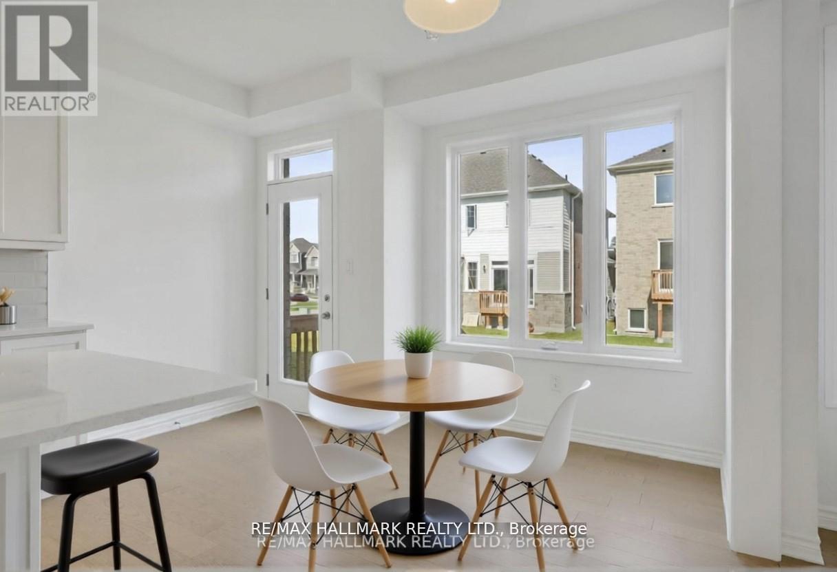 634 Newlove Street, Innisfil, Ontario  L9S 0S2 - Photo 12 - N12971544