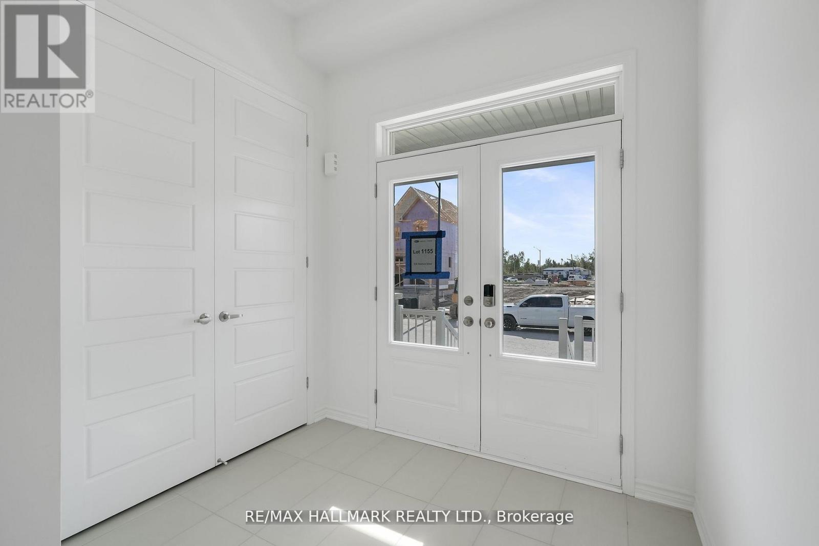 634 Newlove Street, Innisfil, Ontario  L9S 0S2 - Photo 5 - N12971544