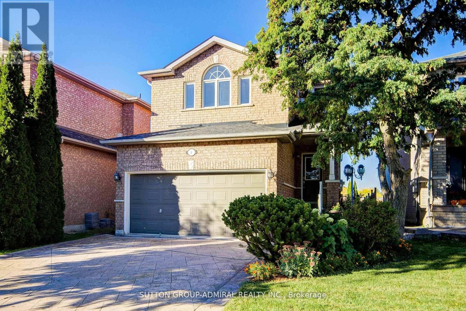 6 LORRIDGE STREET, Richmond Hill, Ontario