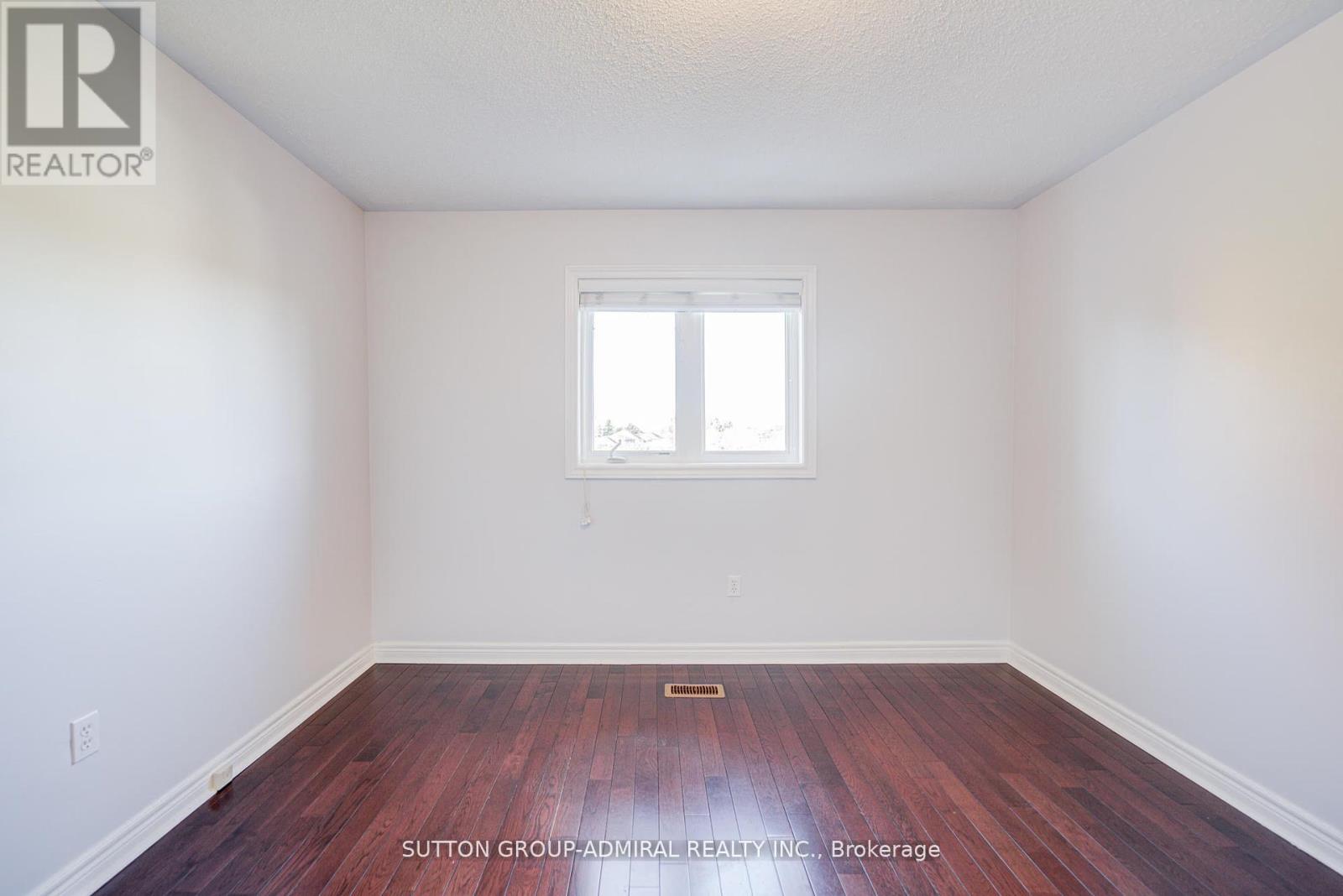 6 Lorridge Street, Richmond Hill, Ontario  L4E 4E6 - Photo 35 - N12971608