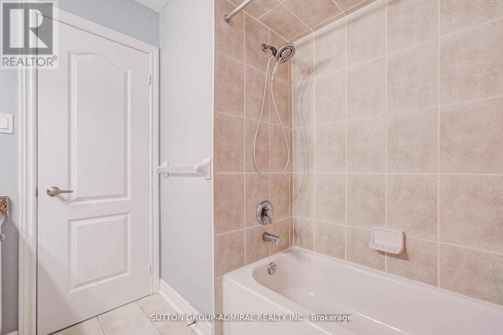 6 Lorridge Street, Richmond Hill, Ontario  L4E 4E6 - Photo 38 - N12971608