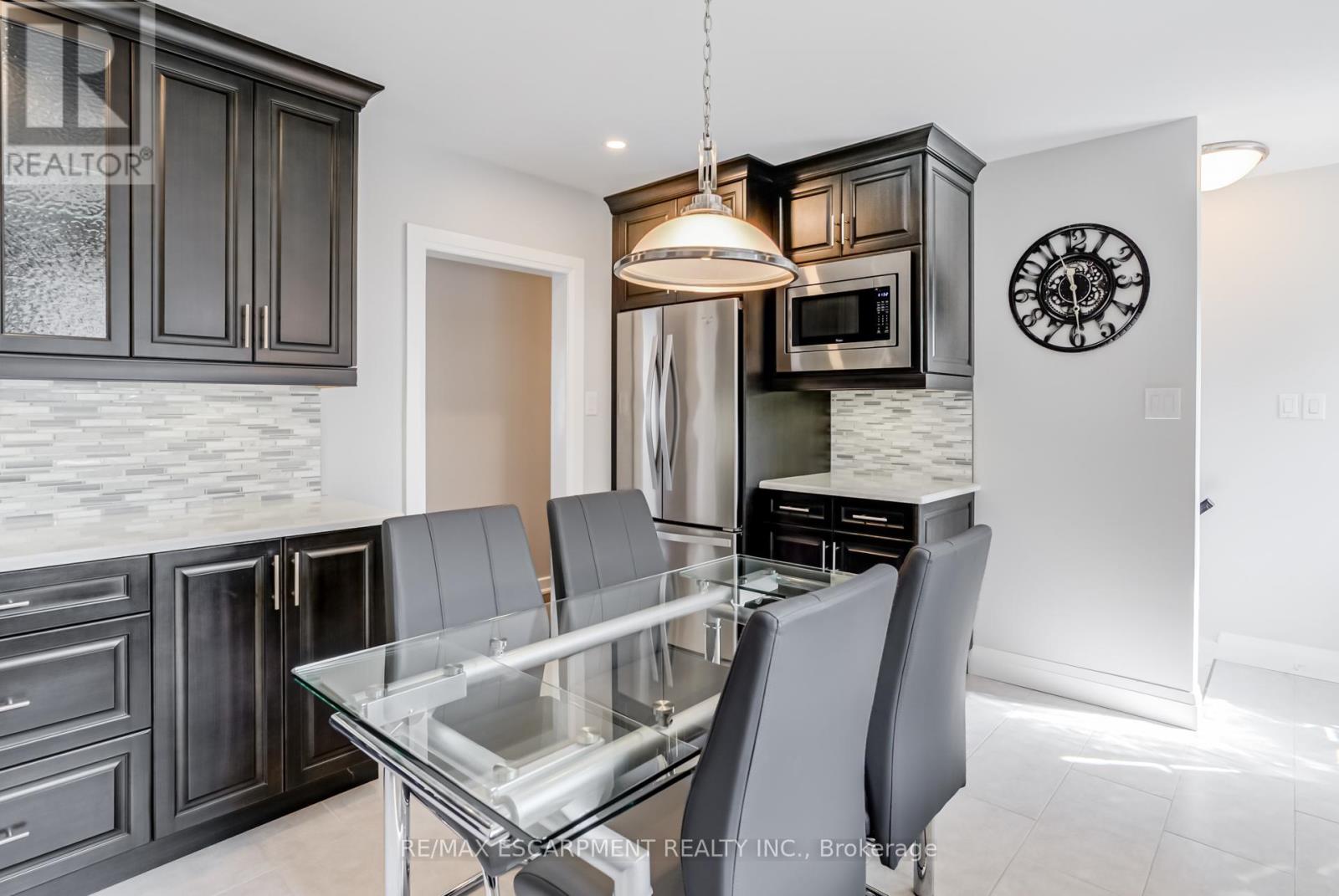 5 Albert Street E, New Tecumseth, Ontario  L9R 1J4 - Photo 14 - N12971666