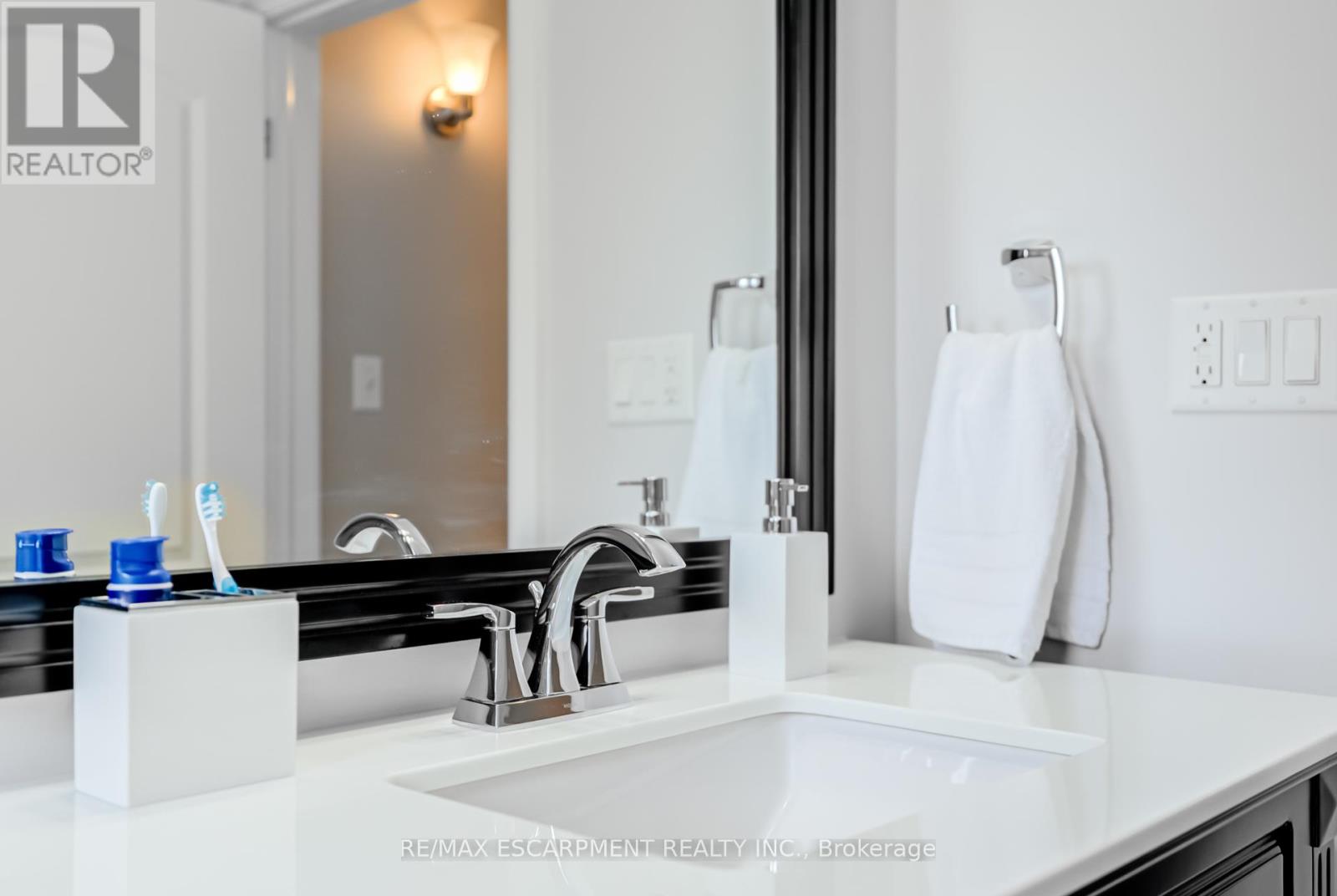 5 Albert Street E, New Tecumseth, Ontario  L9R 1J4 - Photo 23 - N12971666