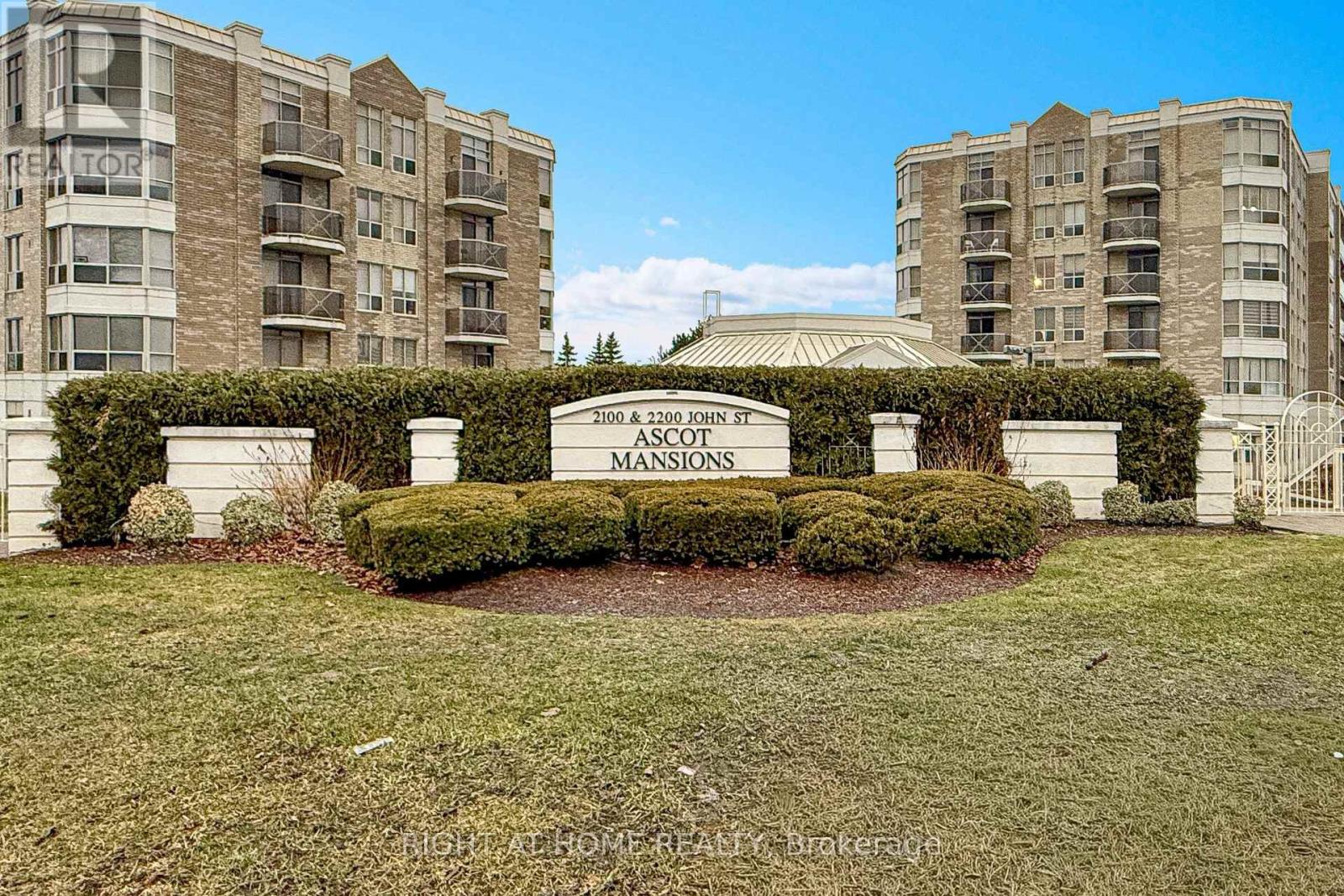 216 - 2100 John Street, Markham, Ontario  L3T 7S6 - Photo 3 - N12971680