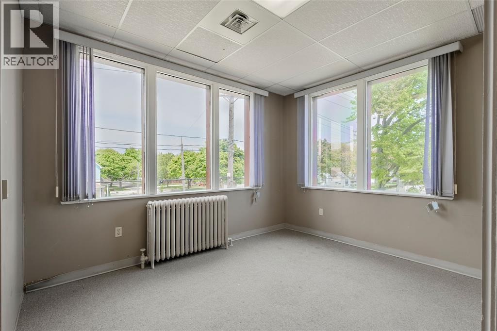 251 Campbell Street Unit# 5, Sarnia, Ontario  N7T 2H2 - Photo 5 - 26007484