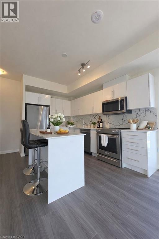 8960 Jane Street Unit# 818, York, Ontario  L4K 0N9 - Photo 3 - 40818662