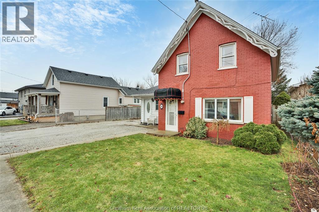 36 Ingram Street, Chatham, Ontario  N7L 3N5 - Photo 3 - 26007478