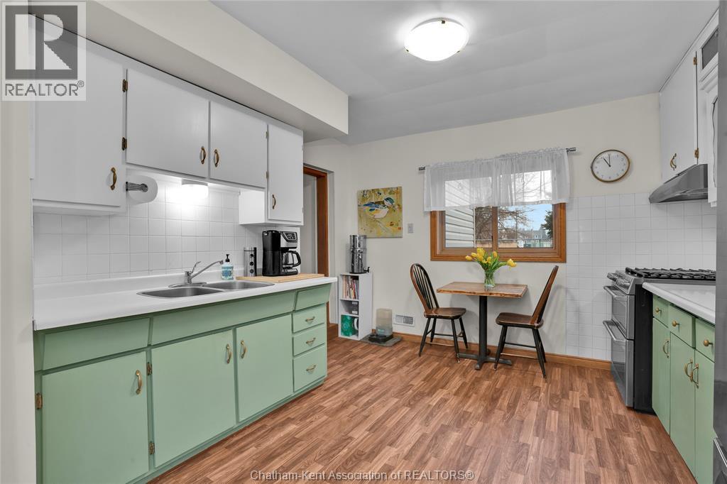36 Ingram Street, Chatham, Ontario  N7L 3N5 - Photo 8 - 26007478