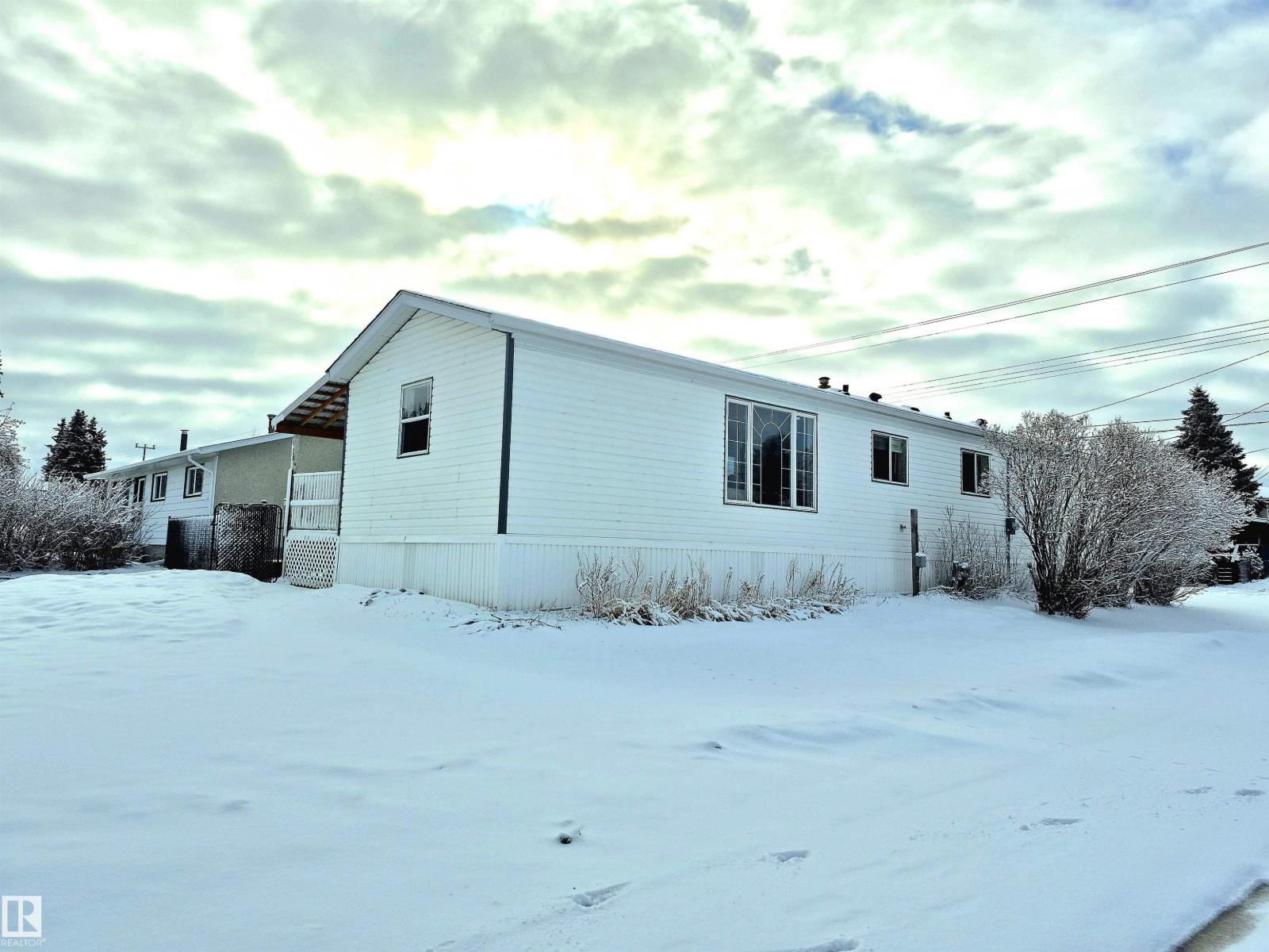 4631 48 AV, Evansburg, Alberta