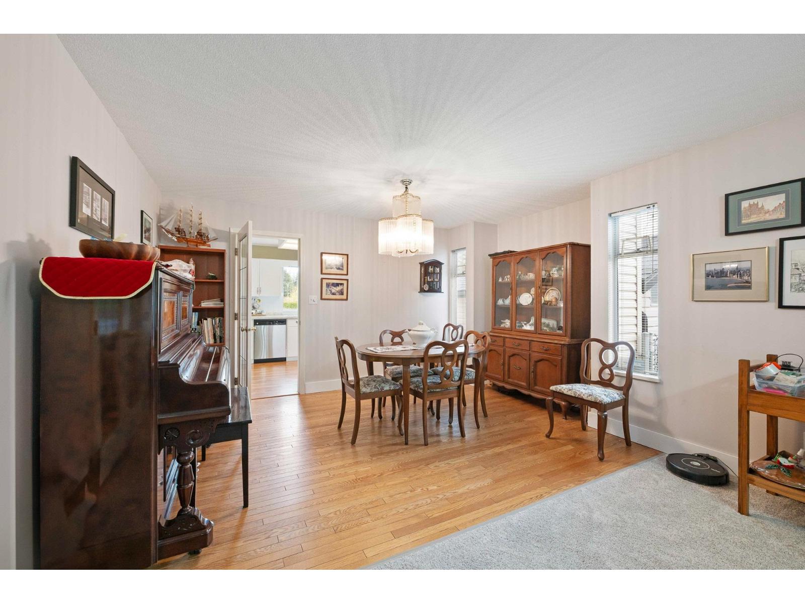 18186 Claytonwood Crescent, Surrey, British Columbia V3S 8G8 - Photo 7 - R3107092