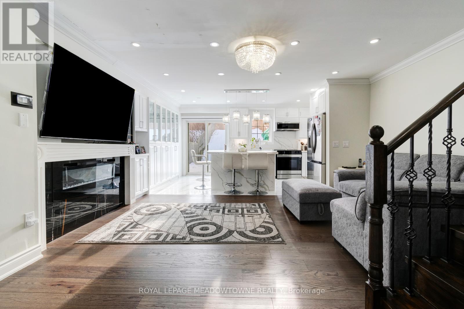 131 Checkerberry Crescent, Brampton, Ontario  L6R 2S8 - Photo 7 - W12891816