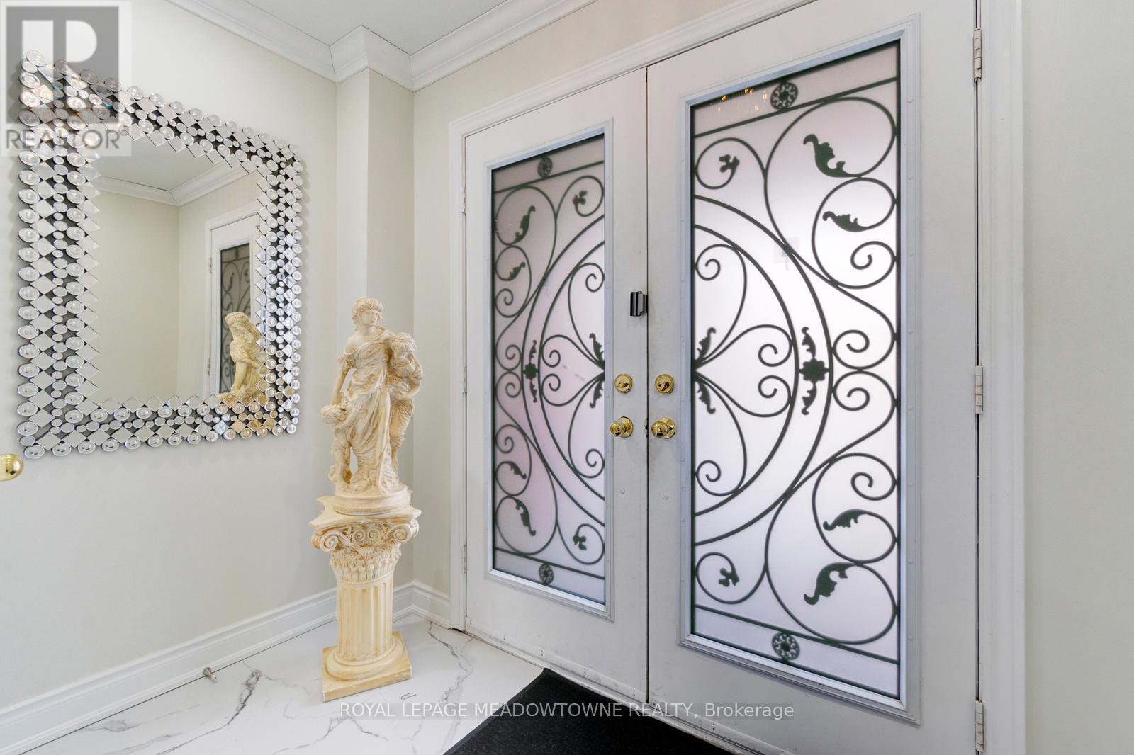 131 Checkerberry Crescent, Brampton, Ontario  L6R 2S8 - Photo 6 - W12891816