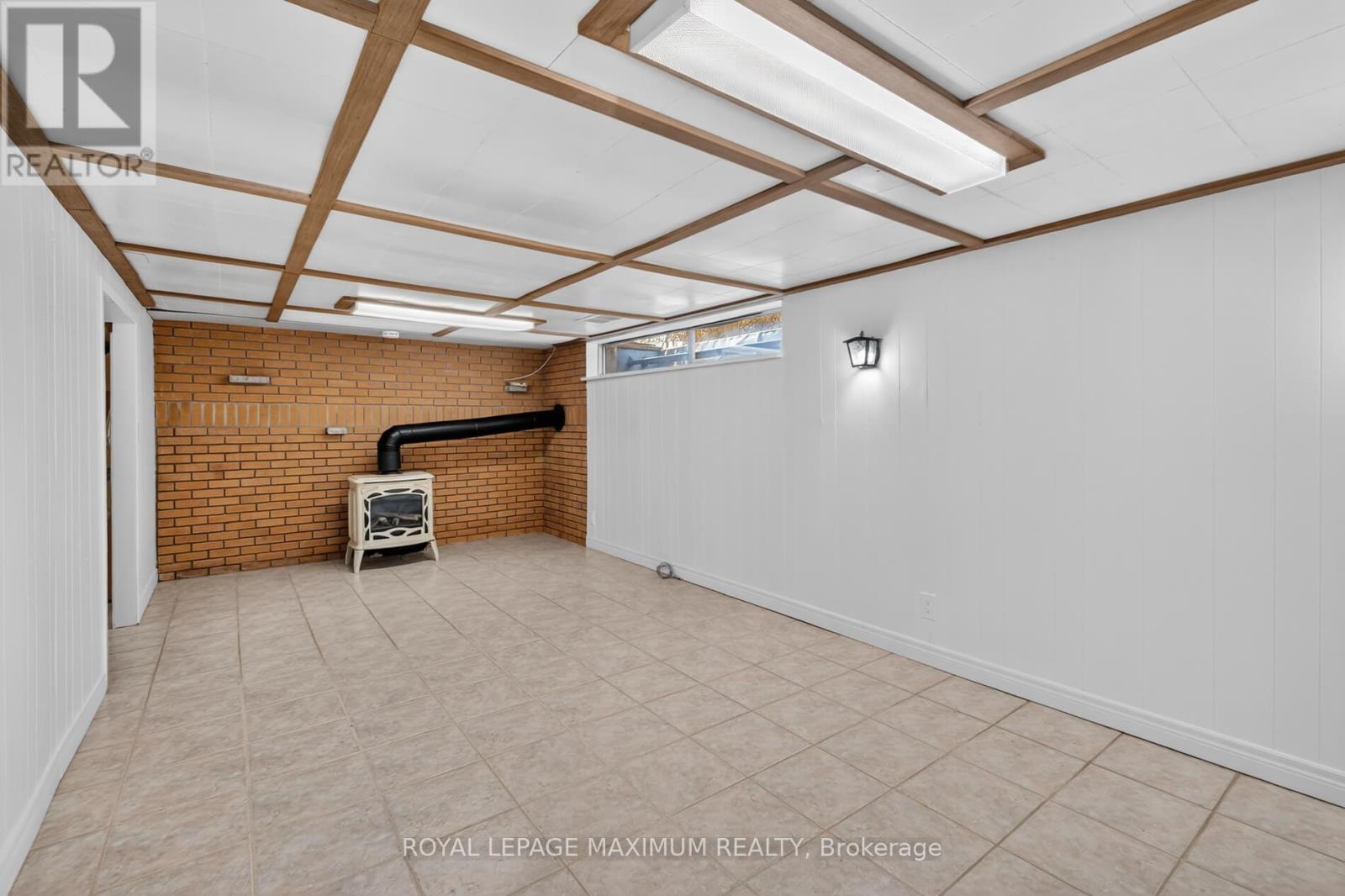 94 Goldsboro Road, Toronto, Ontario  M9L 1A8 - Photo 19 - W12971428