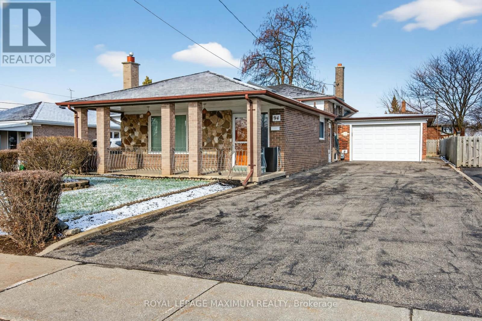 94 Goldsboro Road, Toronto, Ontario  M9L 1A8 - Photo 2 - W12971428