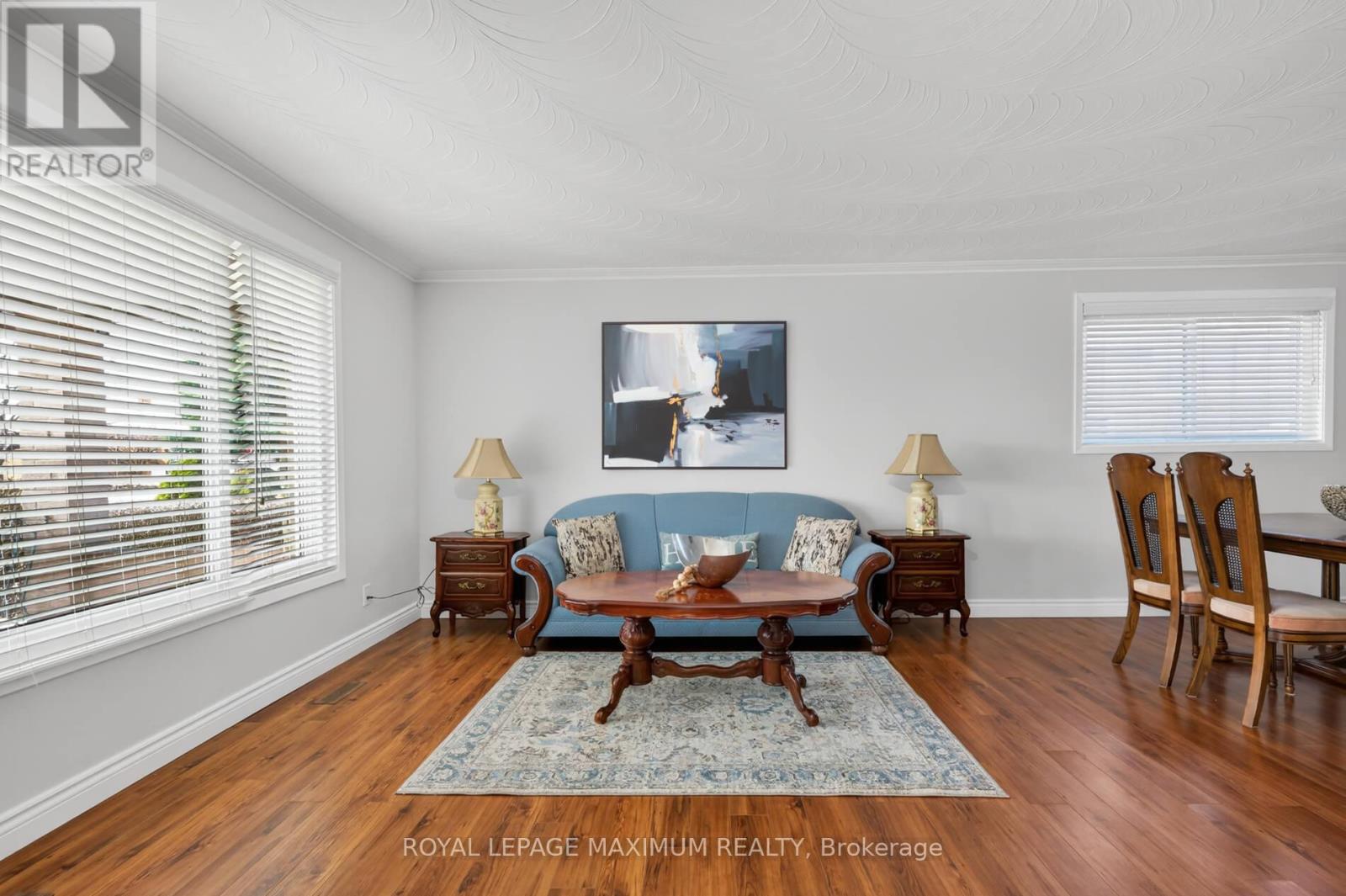 94 Goldsboro Road, Toronto, Ontario  M9L 1A8 - Photo 5 - W12971428