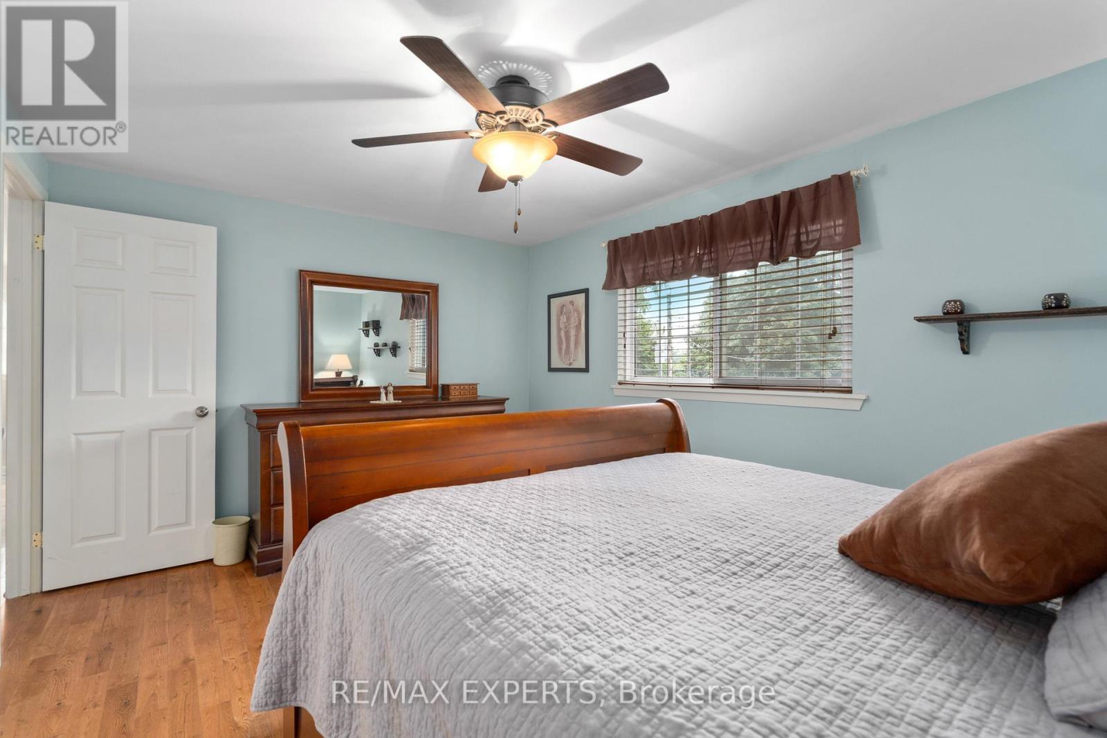 28 Hilltop Drive, Caledon, Ontario  L7C 1H6 - Photo 19 - W12971440