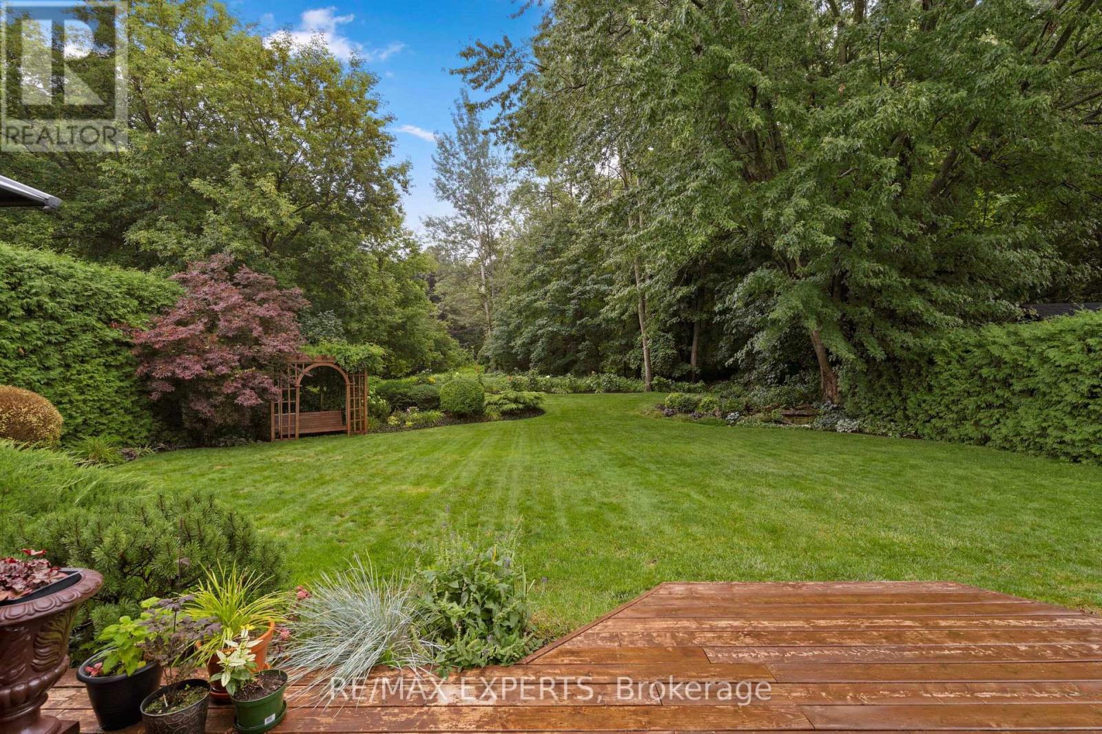 28 Hilltop Drive, Caledon, Ontario  L7C 1H6 - Photo 35 - W12971440