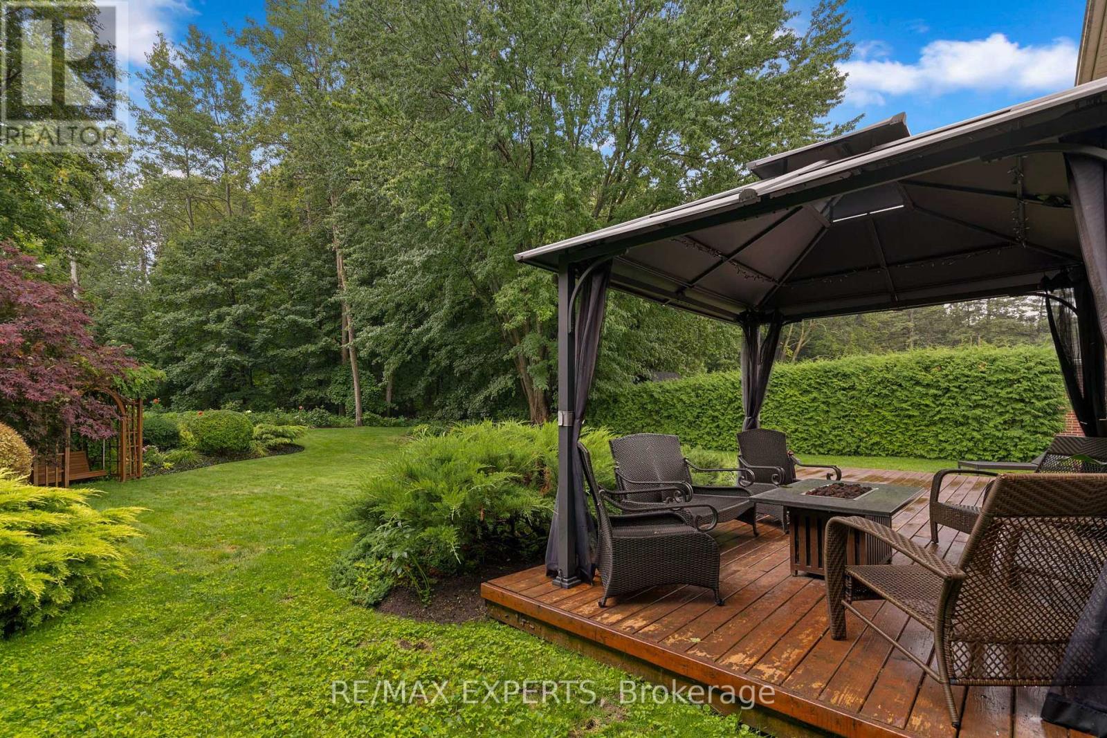 28 Hilltop Drive, Caledon, Ontario  L7C 1H6 - Photo 36 - W12971440