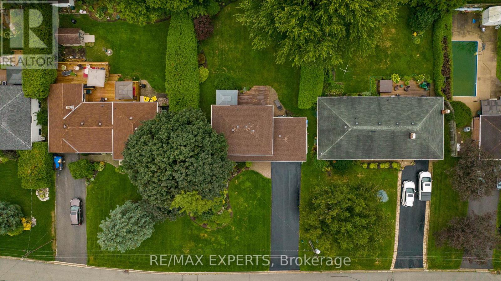 28 Hilltop Drive, Caledon, Ontario  L7C 1H6 - Photo 48 - W12971440