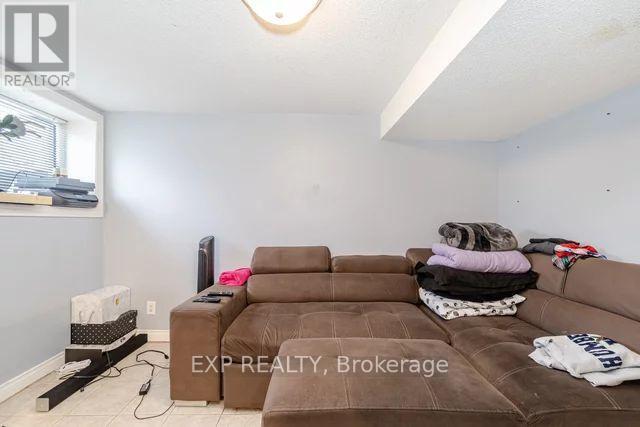 BASEMENT - 32A GUEST STREET, Brampton, Ontario