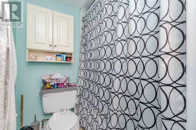 Basement - 32a Guest Street, Brampton, Ontario  L6W 1T8 - Photo 12 - W12971444