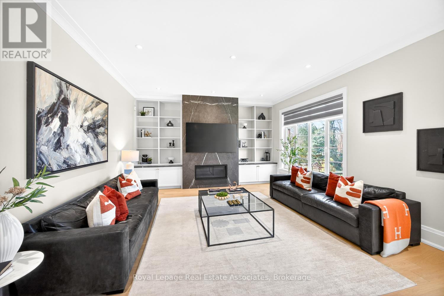 16 Dorlen Avenue, Toronto, Ontario  M9B 5A9 - Photo 12 - W12971474