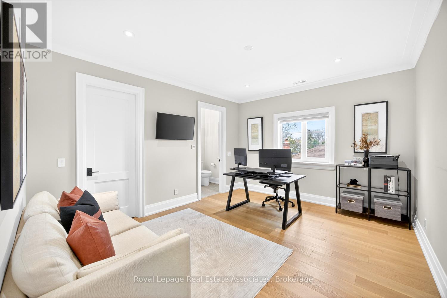 16 Dorlen Avenue, Toronto, Ontario  M9B 5A9 - Photo 31 - W12971474