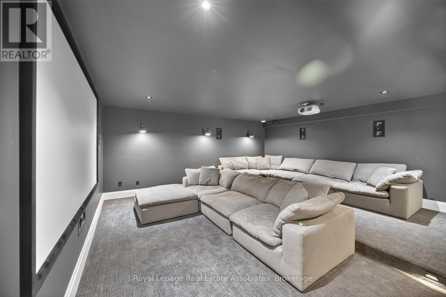 16 Dorlen Avenue, Toronto, Ontario  M9B 5A9 - Photo 34 - W12971474