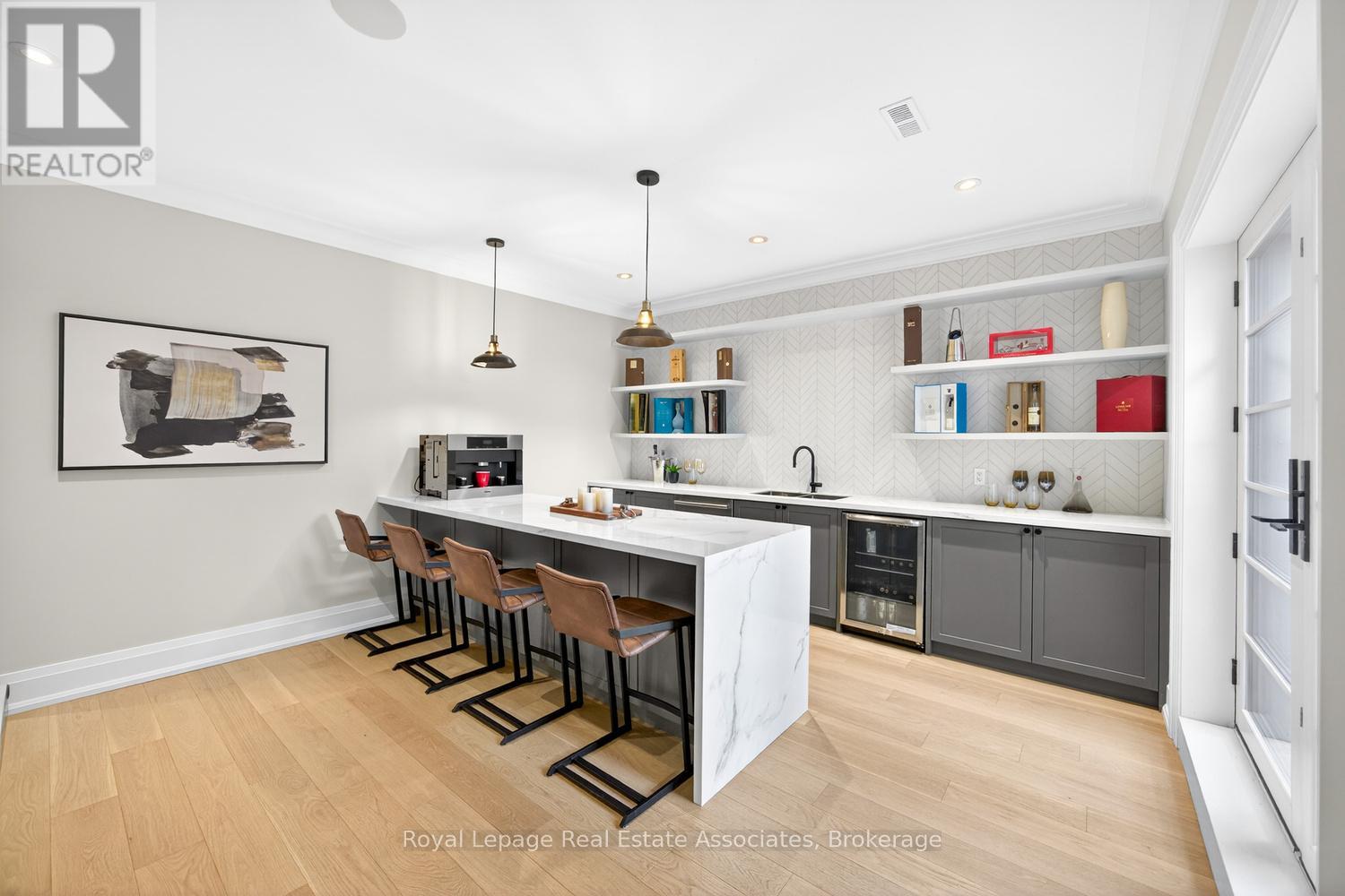 16 Dorlen Avenue, Toronto, Ontario  M9B 5A9 - Photo 36 - W12971474