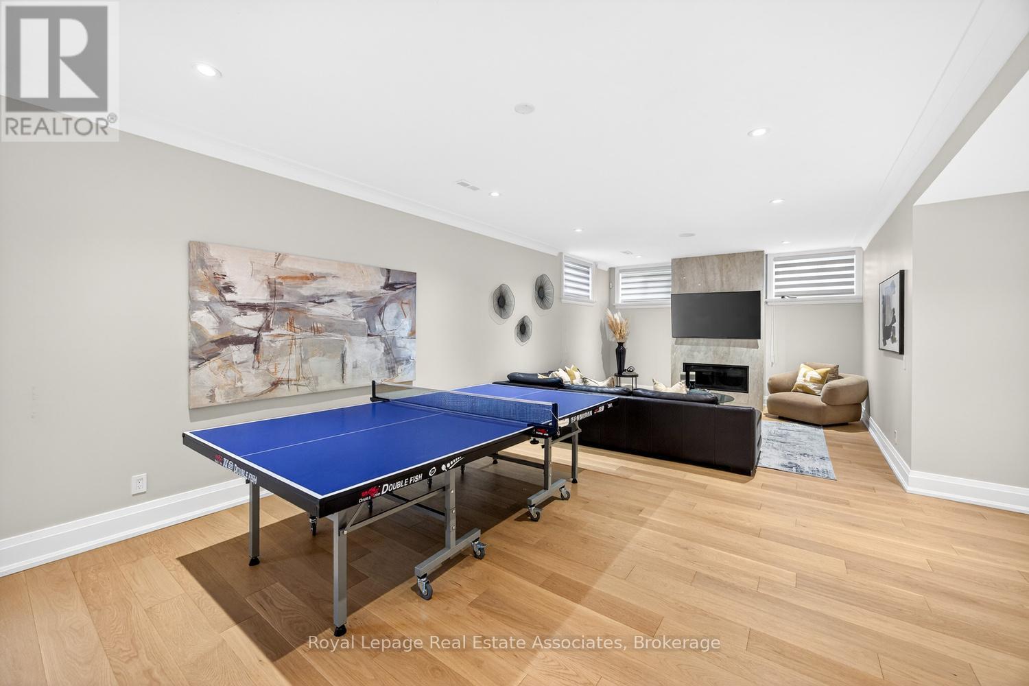 16 Dorlen Avenue, Toronto, Ontario  M9B 5A9 - Photo 38 - W12971474