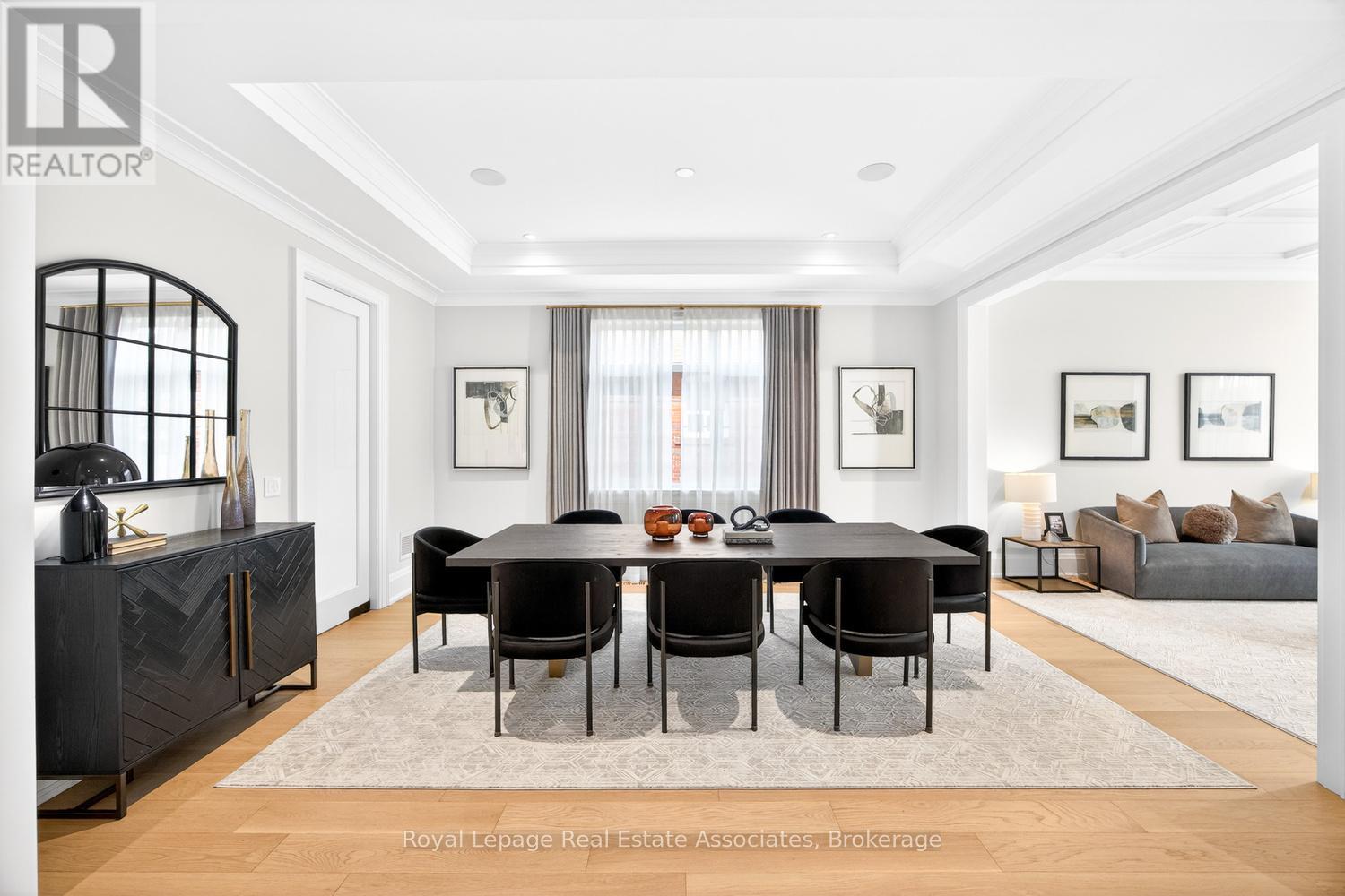 16 Dorlen Avenue, Toronto, Ontario  M9B 5A9 - Photo 5 - W12971474