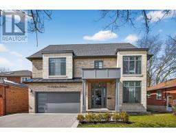 16 DORLEN AVENUE, Toronto, Ontario