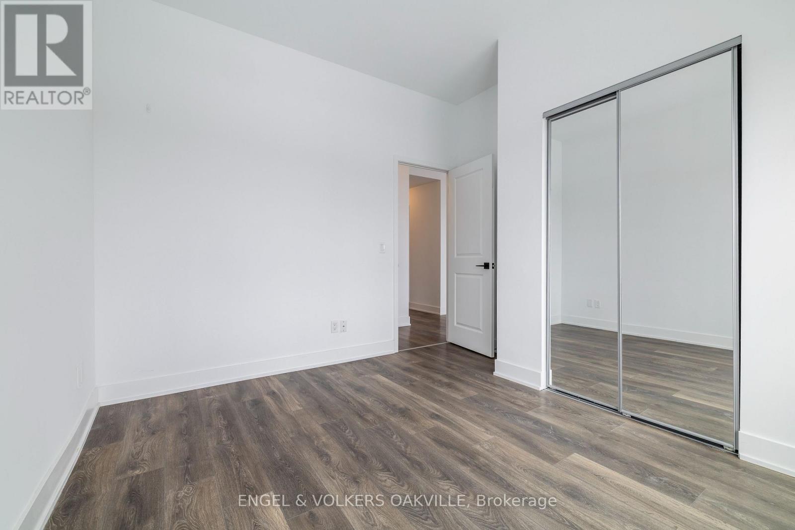 248 - 2481 Taunton Road, Oakville, Ontario  L6H 3R7 - Photo 18 - W12971484