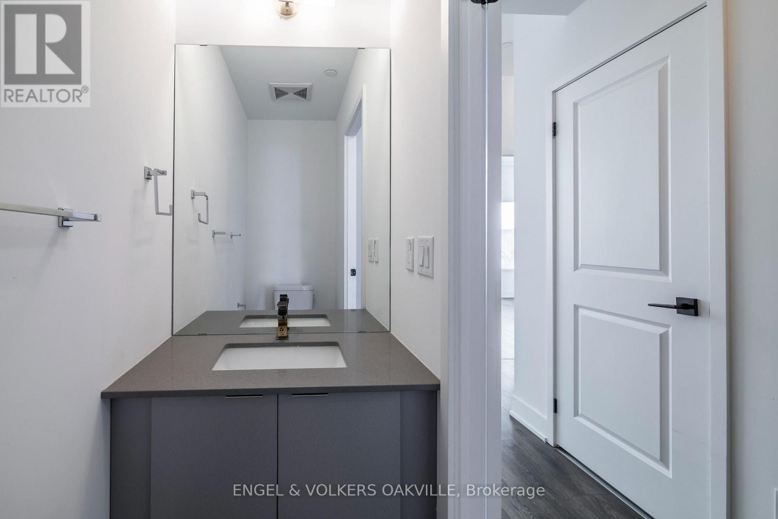 248 - 2481 Taunton Road, Oakville, Ontario  L6H 3R7 - Photo 4 - W12971484