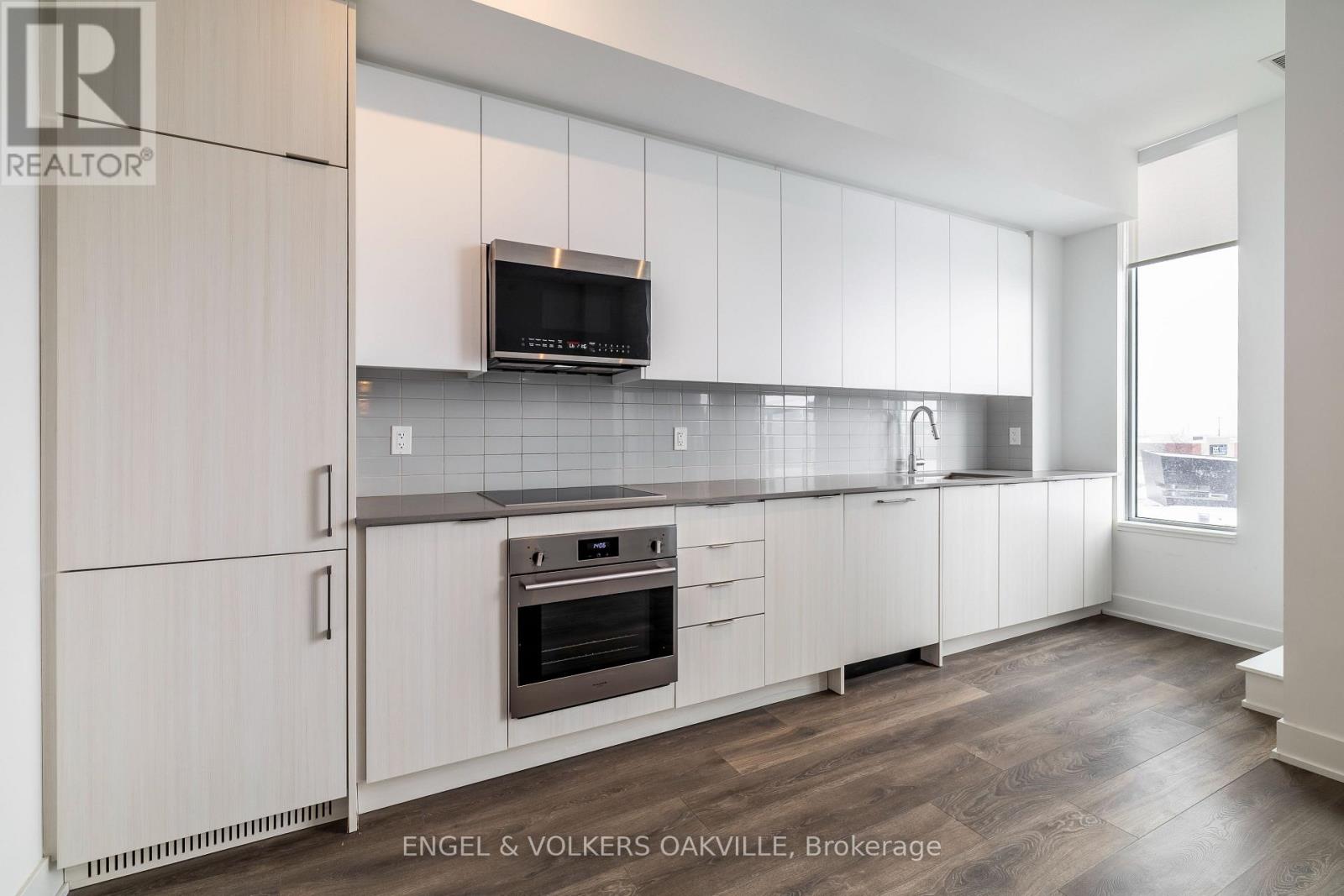 248 - 2481 Taunton Road, Oakville, Ontario  L6H 3R7 - Photo 8 - W12971484