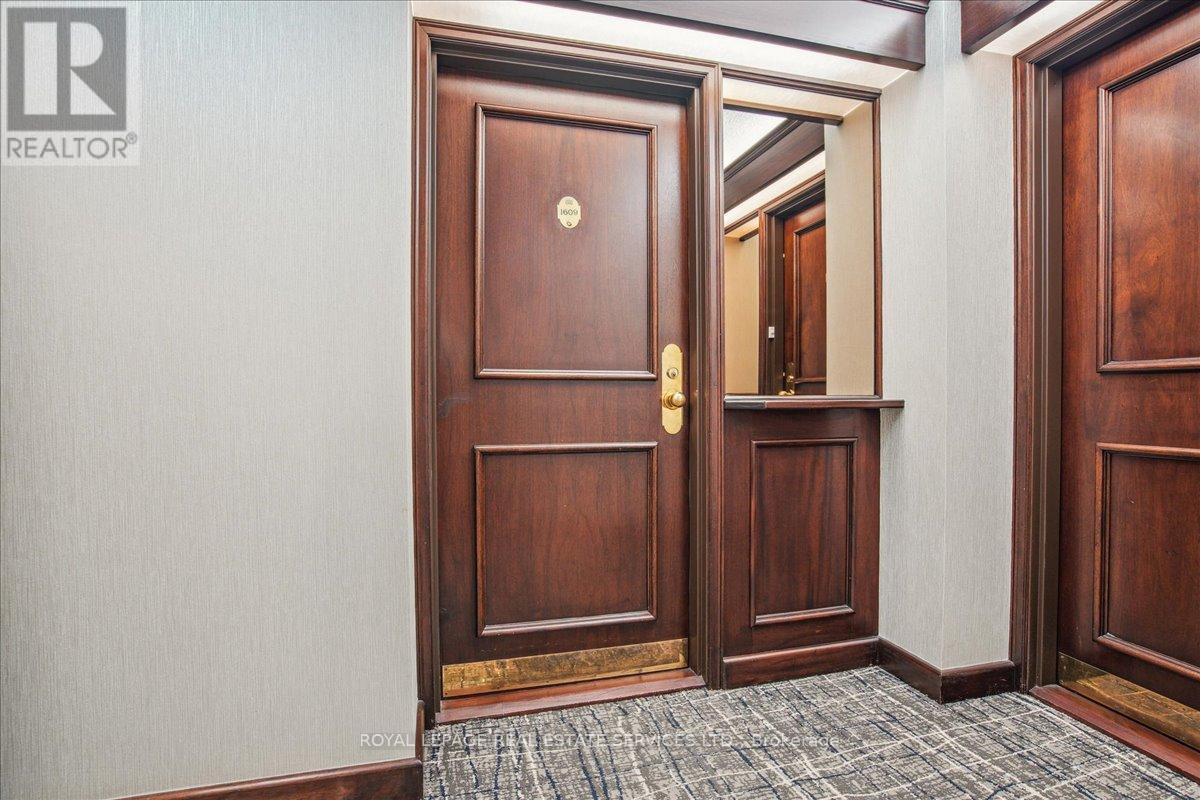 1609 - 1300 Islington Avenue, Toronto, Ontario  M9A 5C4 - Photo 3 - W12971578