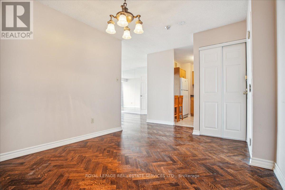 1609 - 1300 Islington Avenue, Toronto, Ontario  M9A 5C4 - Photo 6 - W12971578