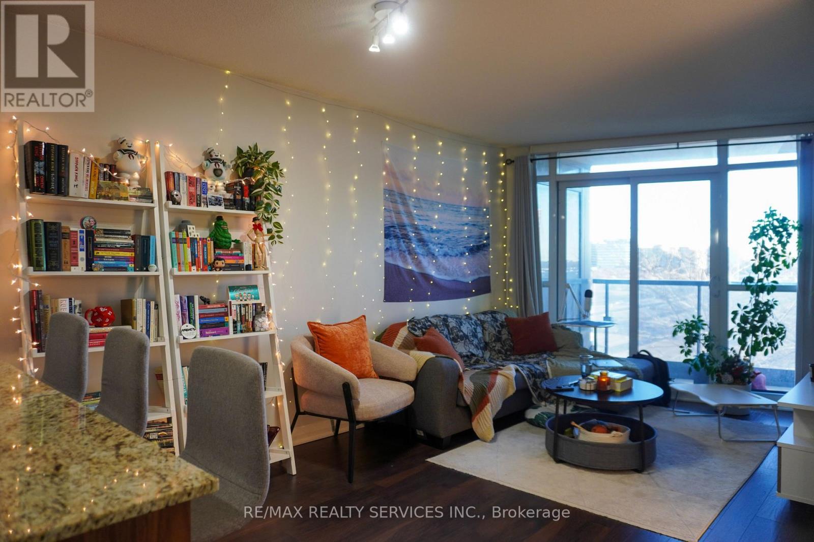 611 - 5 Valhalla Inn Road, Toronto, Ontario  M9B 1S9 - Photo 12 - W12971580