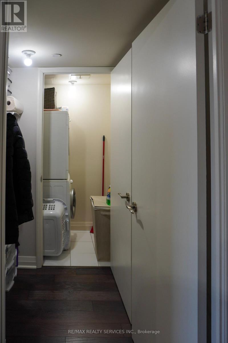 611 - 5 Valhalla Inn Road, Toronto, Ontario  M9B 1S9 - Photo 14 - W12971580