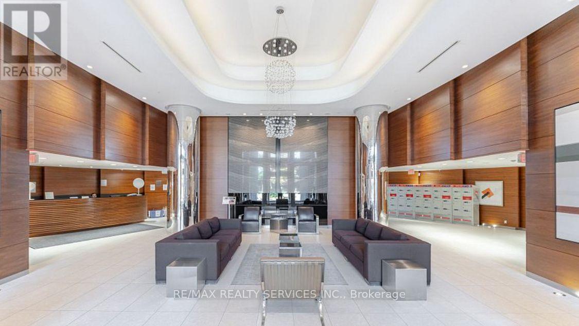 611 - 5 Valhalla Inn Road, Toronto, Ontario  M9B 1S9 - Photo 2 - W12971580