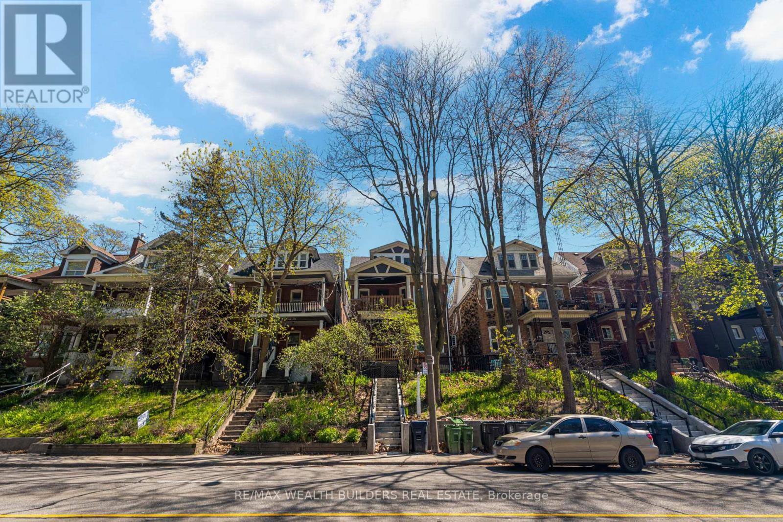 A - 163 PARKSIDE DRIVE, Toronto, Ontario