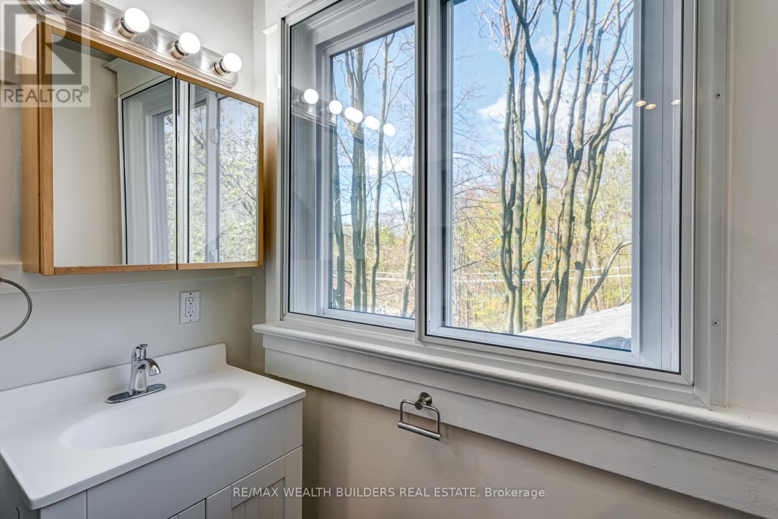 A - 163 Parkside Drive, Toronto, Ontario  M6R 2Y8 - Photo 23 - W12971626