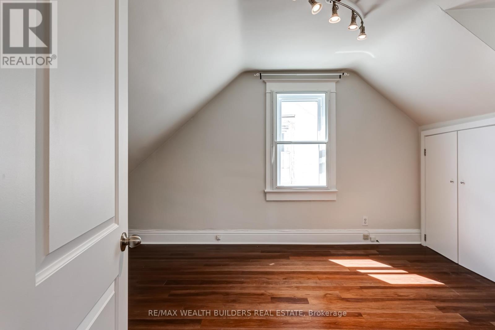 A - 163 Parkside Drive, Toronto, Ontario  M6R 2Y8 - Photo 25 - W12971626