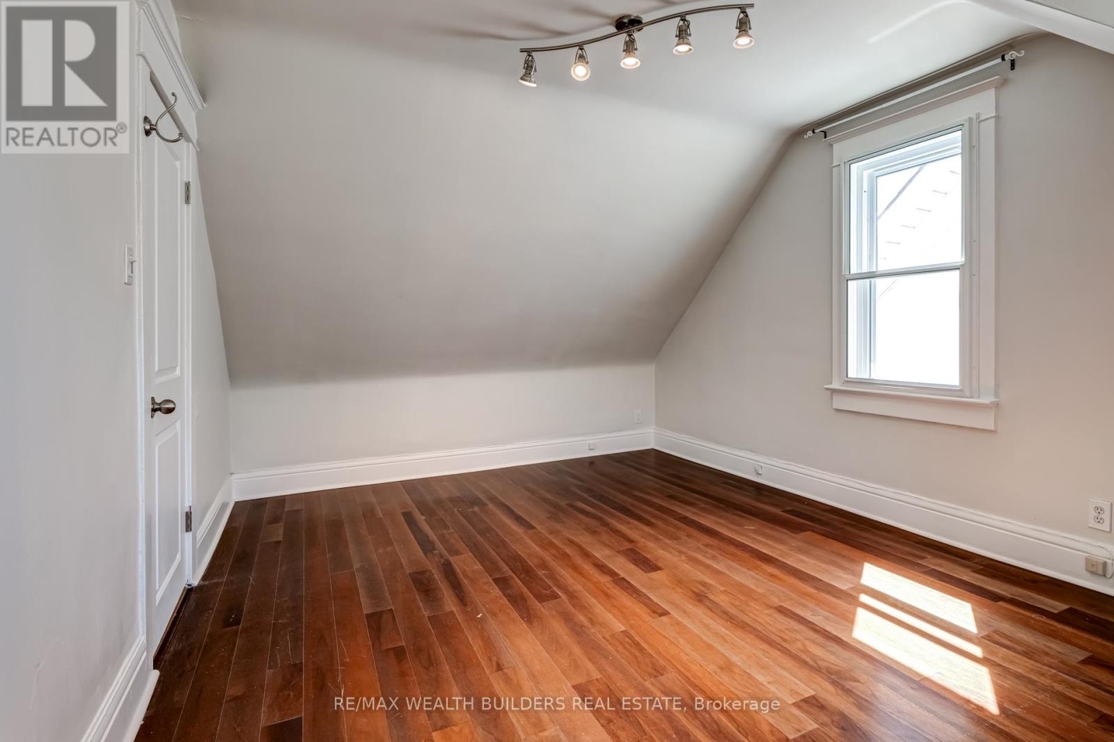 A - 163 Parkside Drive, Toronto, Ontario  M6R 2Y8 - Photo 28 - W12971626